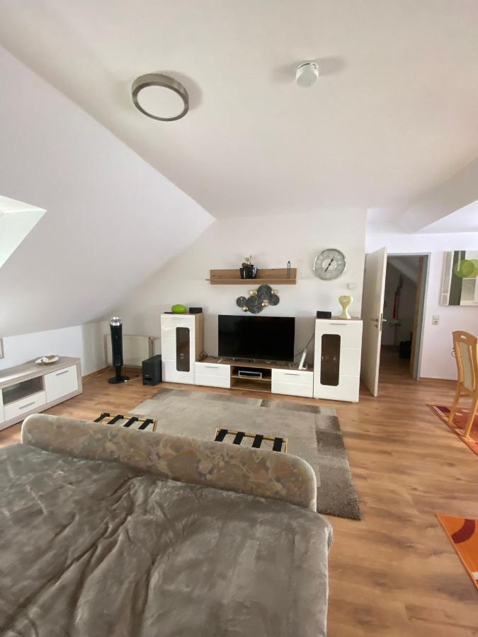 Dachgeschoss Apartment Mit Ausblick Halle  외부 사진